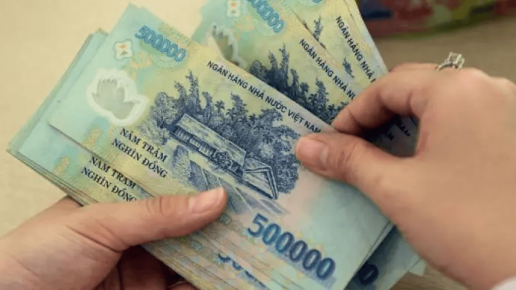 Làm gì để có tiền